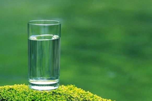 加湿器使用四种类型的水_除湿机厂家 加湿器使用四种类型的水_除湿机厂家