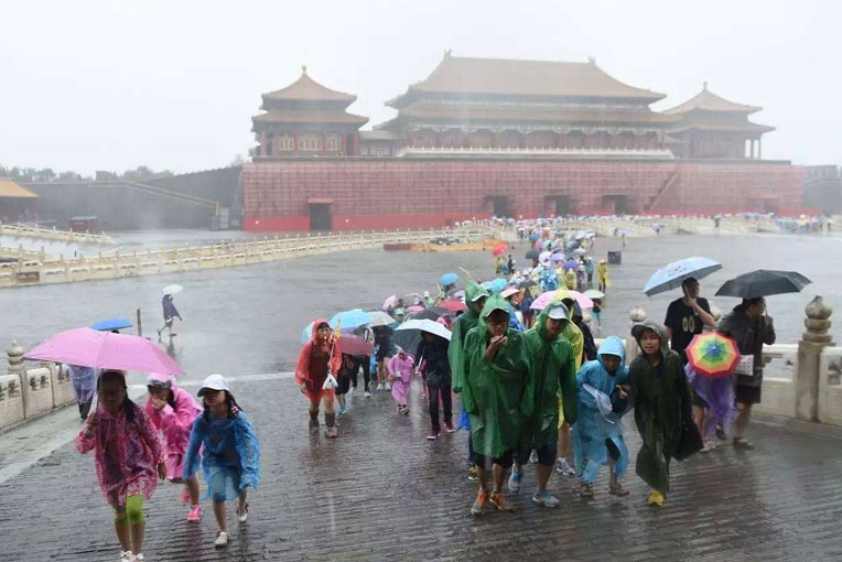 1532334121548626.jpg 故宫雨天.jpg
